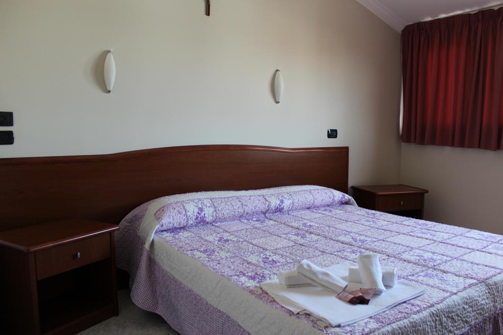 Albergo Villa Bianca Σαν Τζιοβάνι Ροτόντο Εξωτερικό φωτογραφία